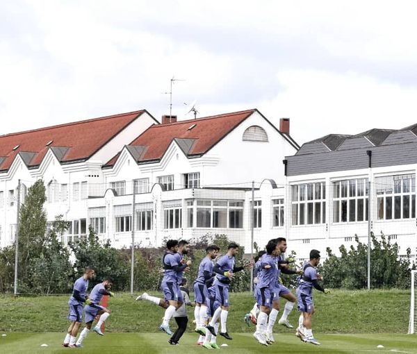 The Iranian national football squad during a training session (September 2022)