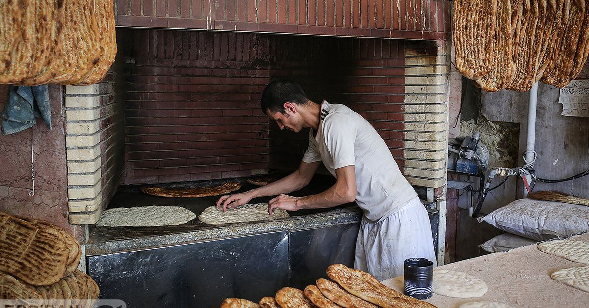 Hike in Bread Prices In Iranian Province Triggers Nationwide Concerns