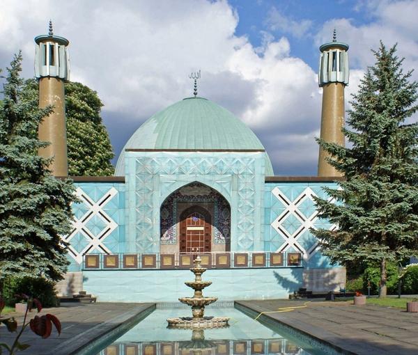 The Blue Mosque of Iran's Hamburg Islamic Center (file photo)