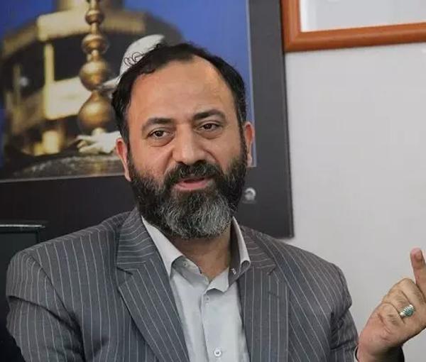 রেজা সেকাতি, গিলান প্রদেশের ইরানের সংস্কৃতি ও ইসলামিক গাইডেন্স মন্ত্রকের প্রাক্তন পরিচালক (অবিখ্যাত)