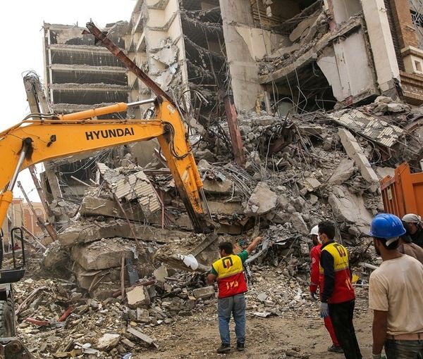 Rescue operation in Abadan where dozens remained under the debris of a collapsed building. May 25, 2022