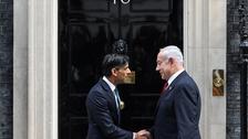 British Prime Minister Rishi Sunak welcomes Israeli Prime Minister Benjamin Netanyahu at Downing Street in London, Britain March 24, 2023. 