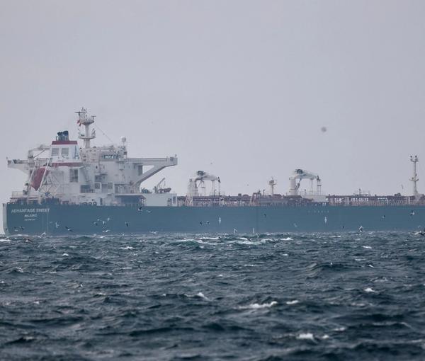 Marshall Islands-flagged oil tanker Advantage Sweet, which, according to Refinitiv ship tracking data, is a Suezmax crude tanker which had been chartered by oil major Chevron and had last docked in Kuwait, sails at Marmara sea near Istanbul, Turkey January 10, 2023.