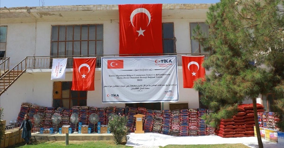 ترکیه به یک مرکز ترک اعتیاد در شمال افغانستان کمک کرد ترکیه به یک مرکز ترک اعتیاد در شمال افغانستان کمک کرد
