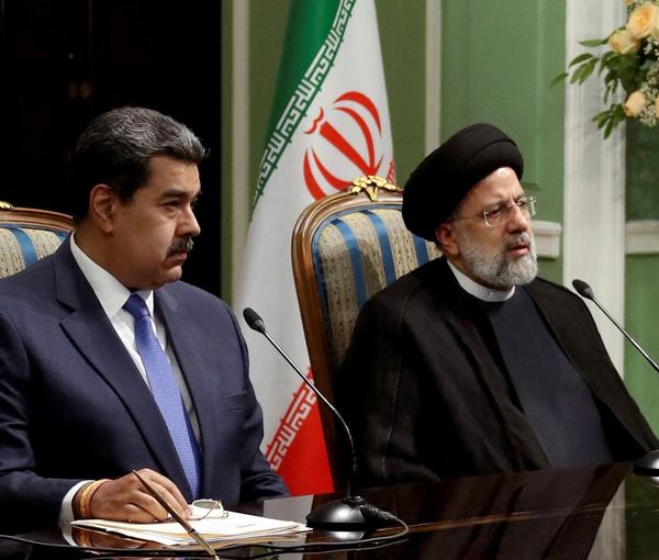 Venezuelan president Maduro with his Iranian counterpart in Tehran on June 11, 2022