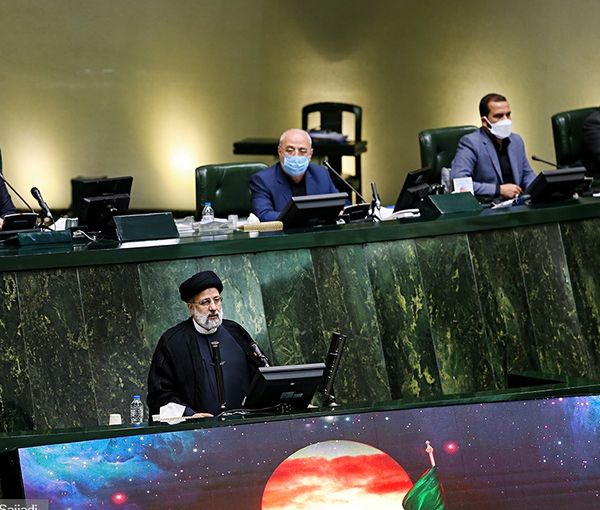 President Ebrahim Raisi addressing the parliament in August 2022