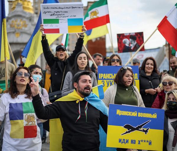 Iranians in Ukraine protesting against Tehran's pro-Russia police. October 28, 2022