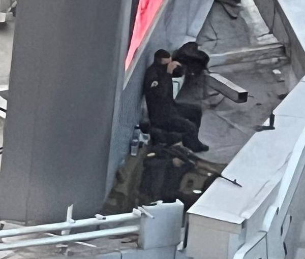 Government snipers on a rooftop in Tehran on October 29, 2022