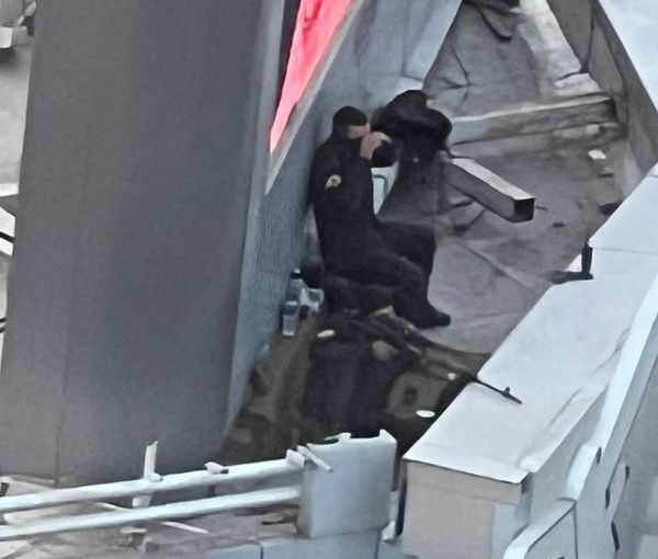 Government snipers on a rooftop in Tehran on October 29, 2022