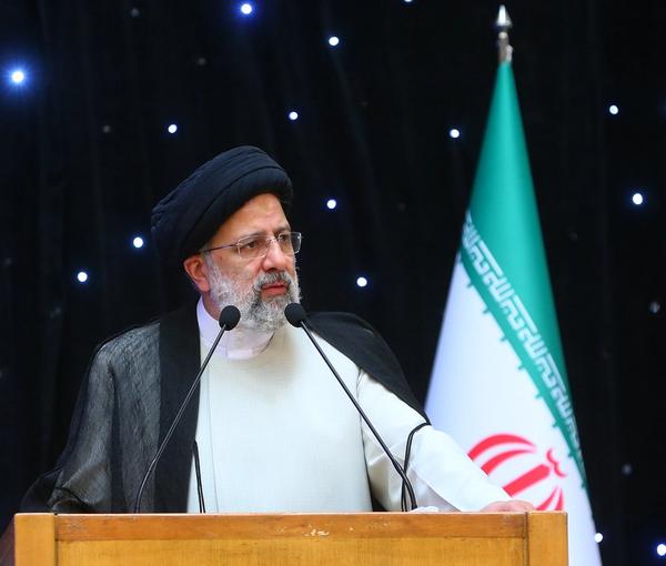 President Ebrahim Raisi speaking about the economy on May 21, 2022
