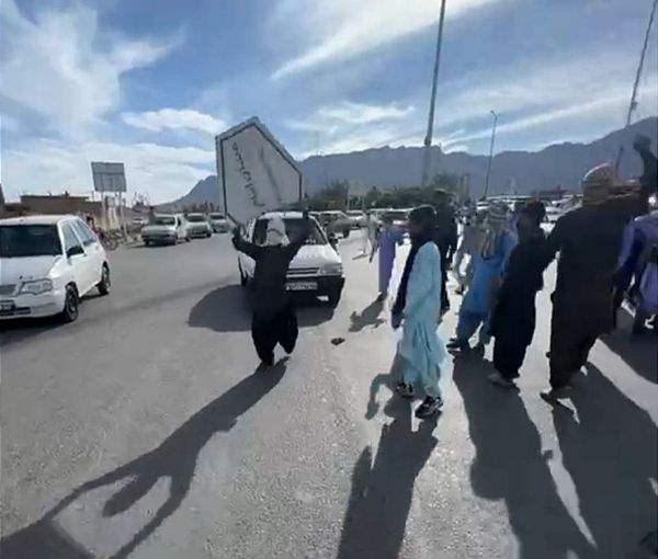 Protesters in the city of Khash, Sistan-Baluchestan province, on November 18 