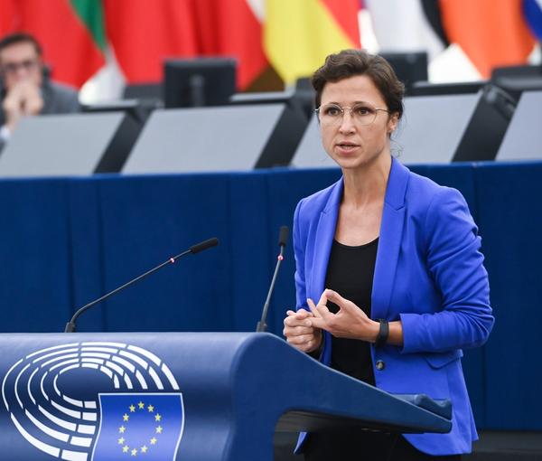 Germany's Hannah Neumann a strong proponent of listing the IRGC speaking in the European Parliament , Jnauary 2023