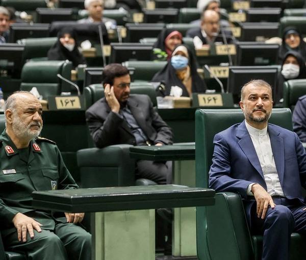 Foreign minister Hossein Amir-Abdollahian and IRGC commander Hossein Salami in parliament on January 22, 2023