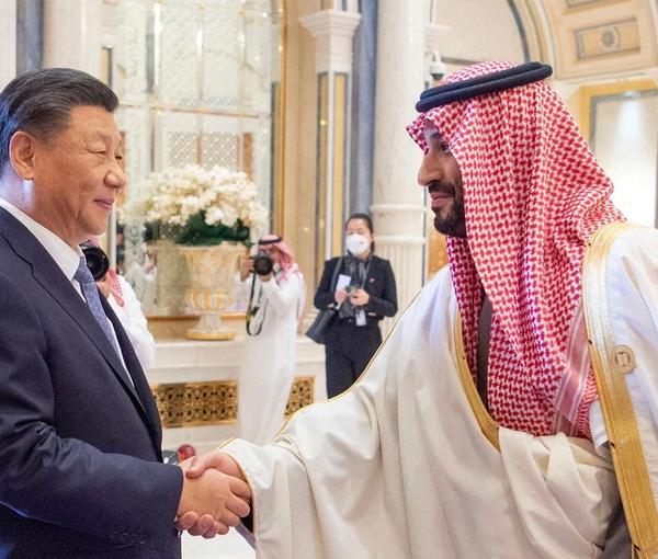 Saudi Crown Prince Mohammed Bin Salman shakes hands with Chinese President Xi Jinping during the China-Arab summit in Riyadh, Saudi Arabia December 9, 2022.