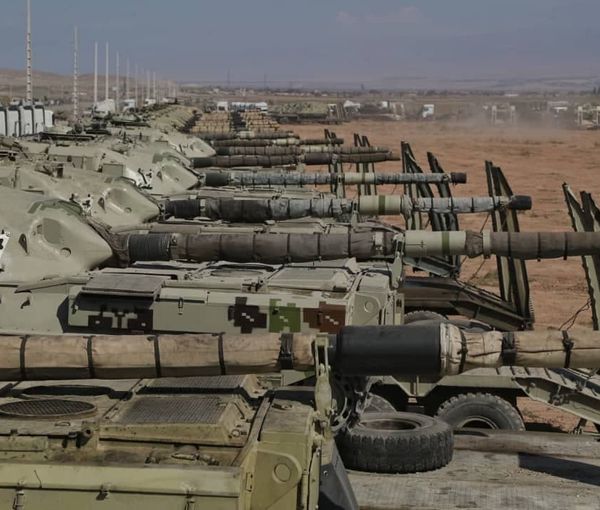 Iranian tanks during a drill near Azerbaijan's border in 2021