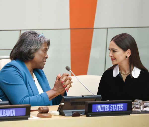 US ambassador Linda Thomas-Greenfield speaking with Iranian-born activist and actress, Nazanin Boniadi on November 2, 2022