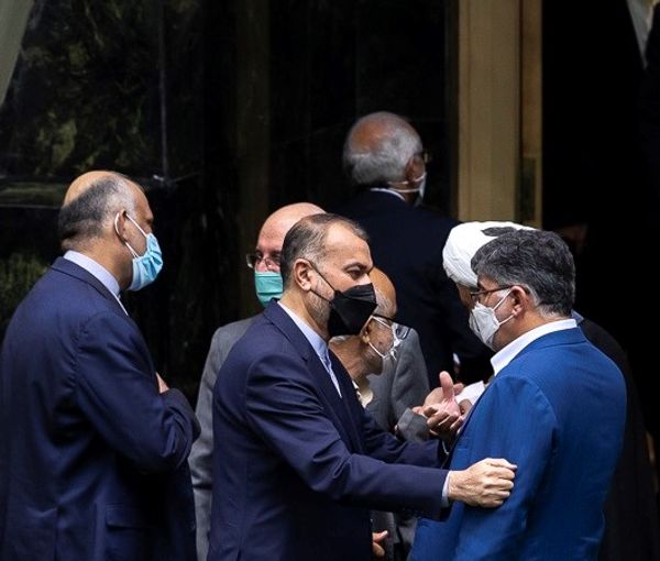 Iran's FM Hossein Amir-Abdollahian in parliament in 2021
