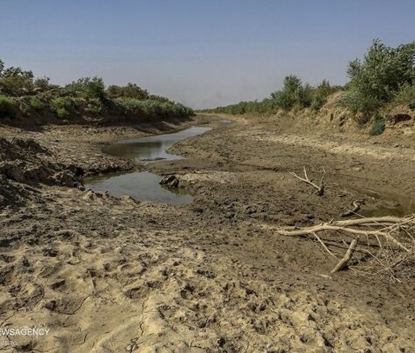 The Dez River in southwestern Khuzestan province (file photo)