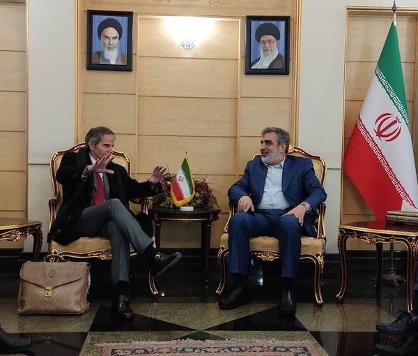 The head of the International Atomic Energy Agency, Rafael Grossi (left), and the Atomic Energy Organization of Iran’s spokesman Behrouz Kamalvandi on March 3, 2023  