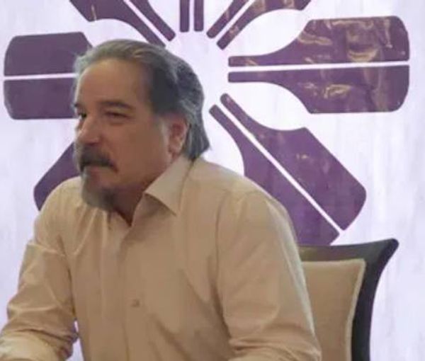 Writer Reza Khandan (file photo)