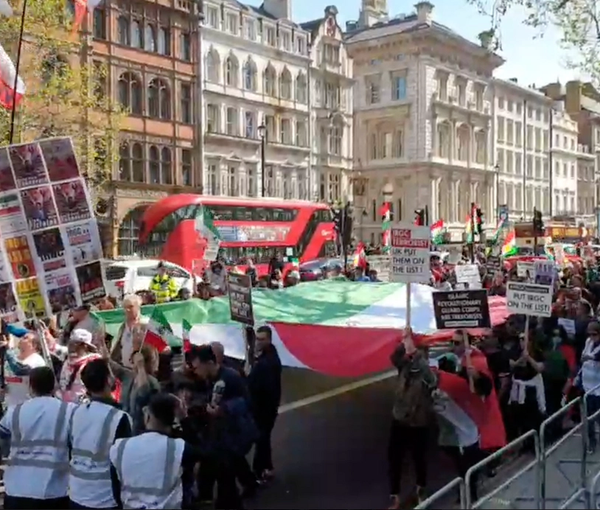 Iranians rally in London to demand the designation of the Revolutionary Guard as a terrorist organization. April 29, 2023