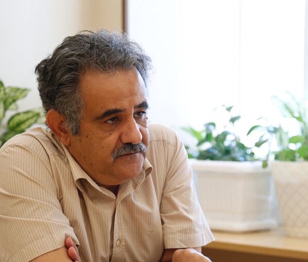 Iranian economist Davood Souri (file photo)