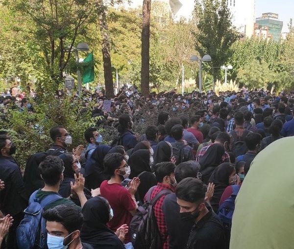 Student protest in Tehran's Polytechnic University on October 10, 2022
