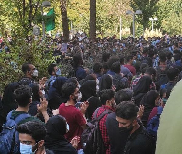 Students protesting in Tehran's Polytechnic University on October 19, 2022