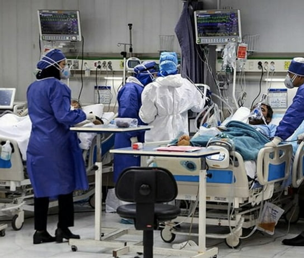 Covid patients in a Tehran hospital (file photo)