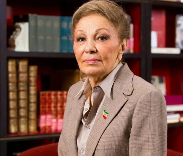 Iran's former queen Farah Pahlavi