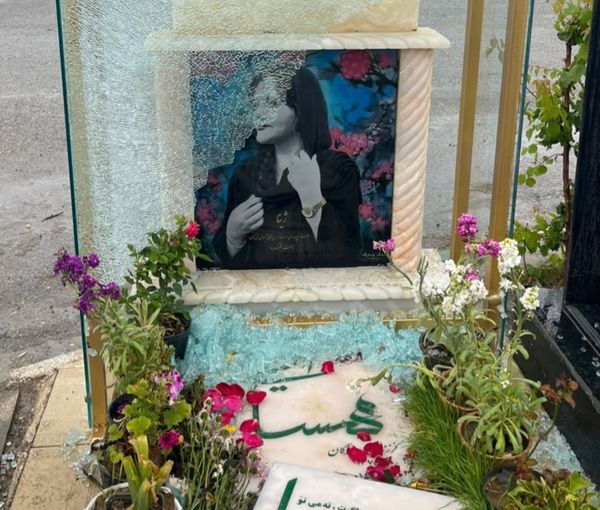 Grave of Mahsa Amini (May 2023)