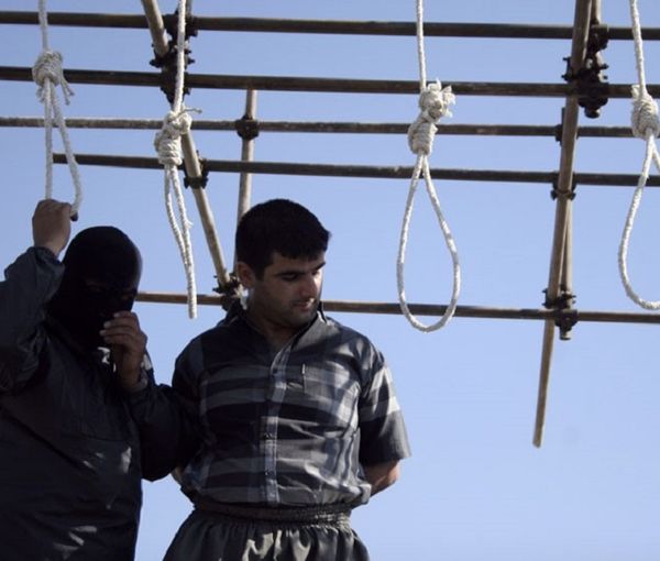 File photo of a public execution in Iran (undated)