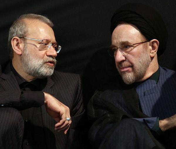Former parliament Speaker Ali Larijani (left) and former President Mohammad Khatami (September 2017)