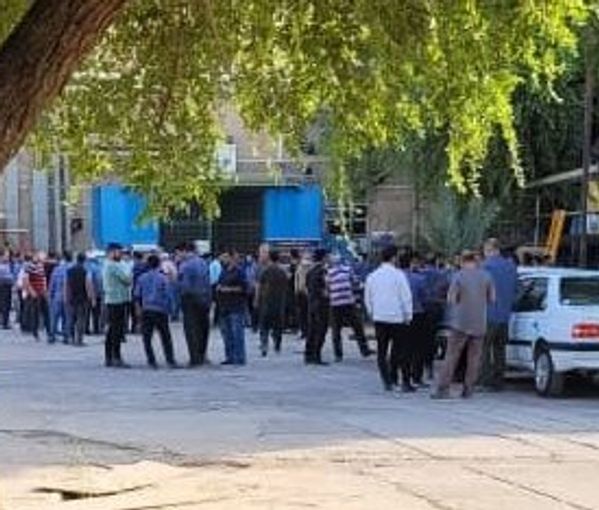 Striking workers of Haft-Tappeh Sugarcane complex in the southwestern Khuzestan province on October 18, 2022