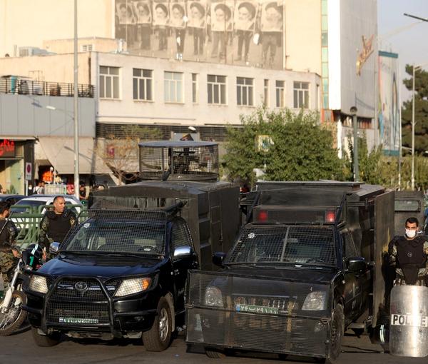 Riot troops in the streets of Tehran on October 3, 2022