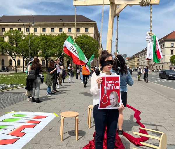 Protests by Iranian expatriates against execution of three political prisoners (May 2023)
