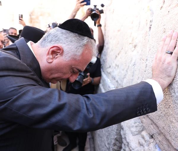 Iran’s exiled prince Reza Pahlavi at the Western Wall in Jerusalem on April 18, 2023 